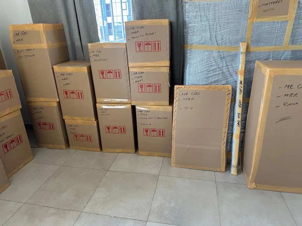 SmileShift packing services service in Dubai